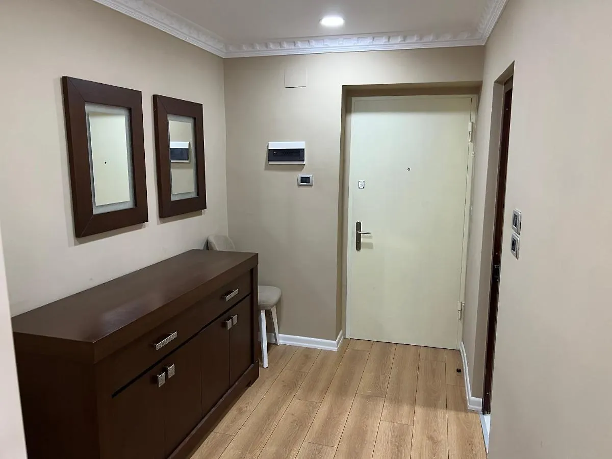 Leti Apartaments Kavaja St Tirana Apartamento